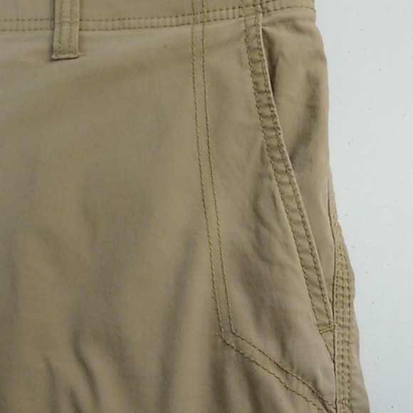 LEE EXTREME MOTION FLEX, STRETCH, FLAT FRONT, KHAKI TAN, CARGO SHORTS BIG & TALL - Picture 8 of 10